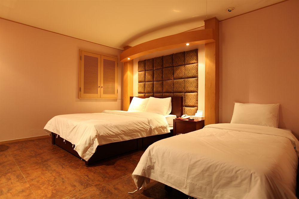 Abata Business Hotel Goyang Exterior photo